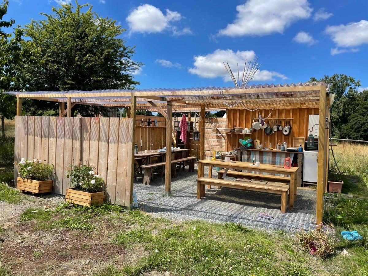 Terra-Tipike, Tipi A La Ferme Entre Terre Et Mer Trébry Buitenkant foto